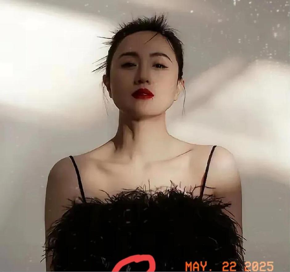 泪崩！她离世后的遗产安排，直接让娱乐圈现原形