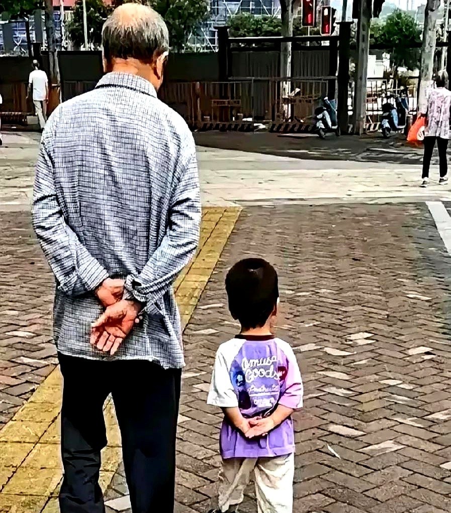 儿子儿媳昨天离婚了，可他们谁都不想要孩子，儿子说他以后还会再婚，还会有自己的孩子