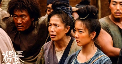 在《长安的荔枝》中，李善德成功将荔枝运回长安，要归功于他的女儿。

买房请假竟被