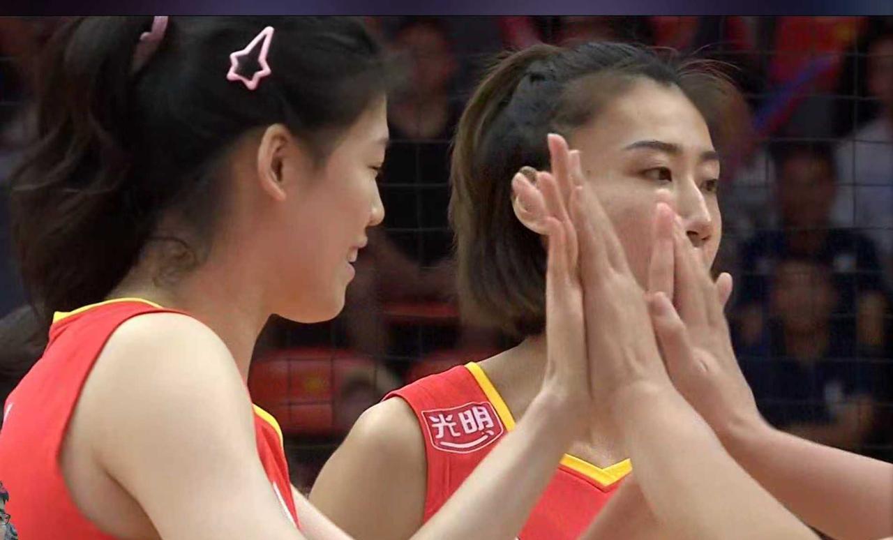 中国女排没有更进一步[流泪][流泪]，必须复仇法国女排！龚翔宇说：相信中国女排会
