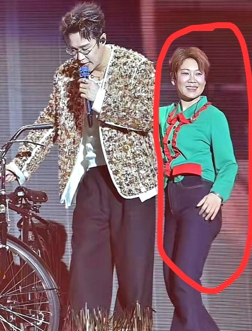 小沈阳，别怪我话说得难听！

你请老婆当嘉宾，我忍了！

请女儿当嘉宾，我也忍了