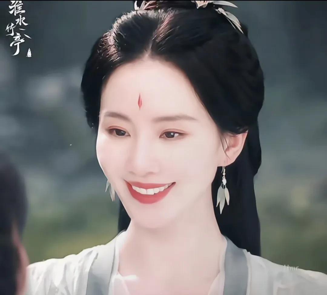 《淮水竹亭》女演员全员姐控。《淮水竹亭》剧组堪称“姐系修罗场”！刘诗诗饰演的东方