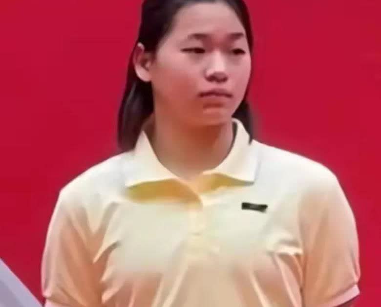 全红婵因为开学那张胖胖的照片
被传要退役
陈若琳24岁退役，郭晶晶30岁退役