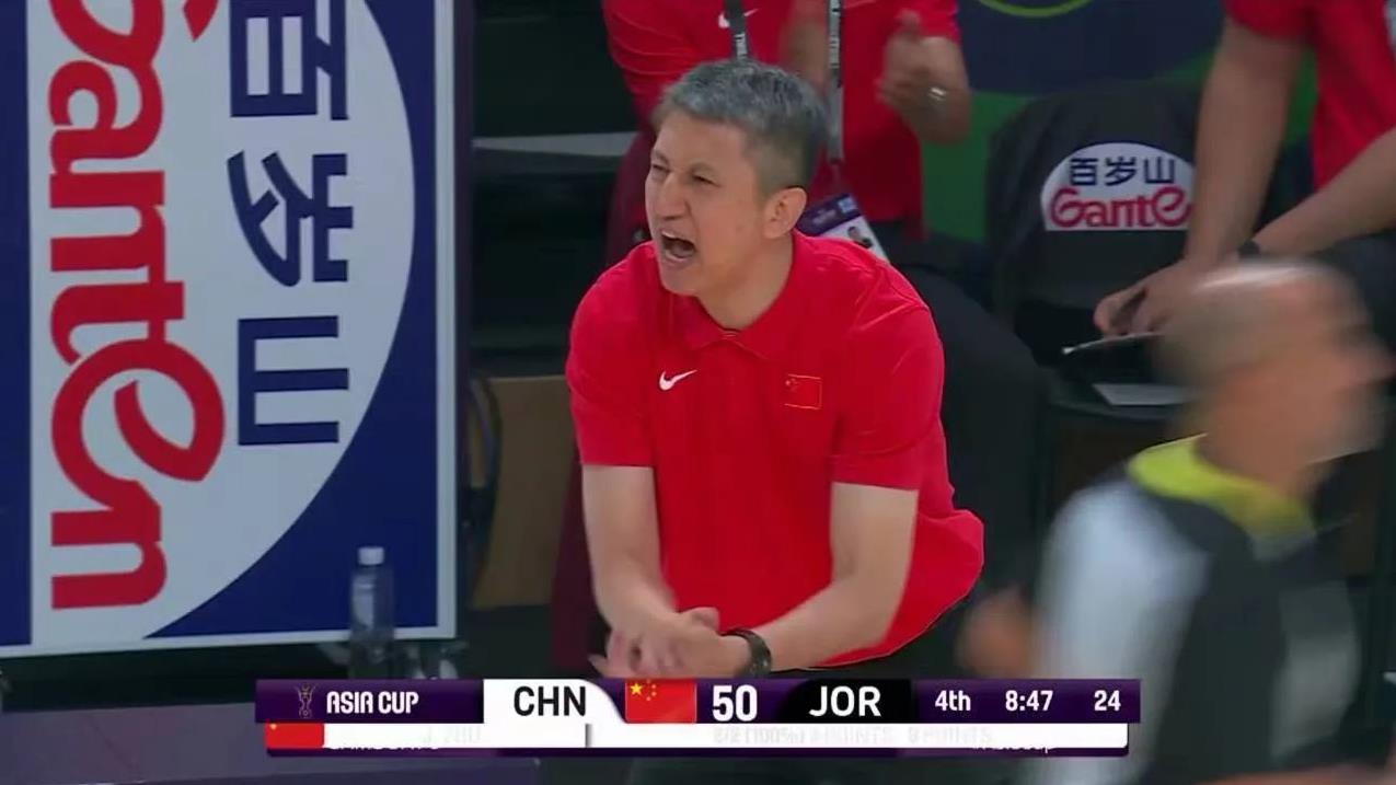 三连胜的中国男篮，我们是应该或多或少的理解郭士强指导：
一，能力和听话面前，郭指