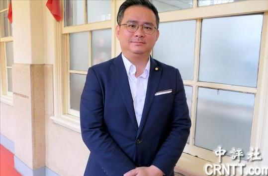 卢秀燕子弟兵黄健豪：感觉现在比1996台海危机距战争更近
　　台“内政部”与“国