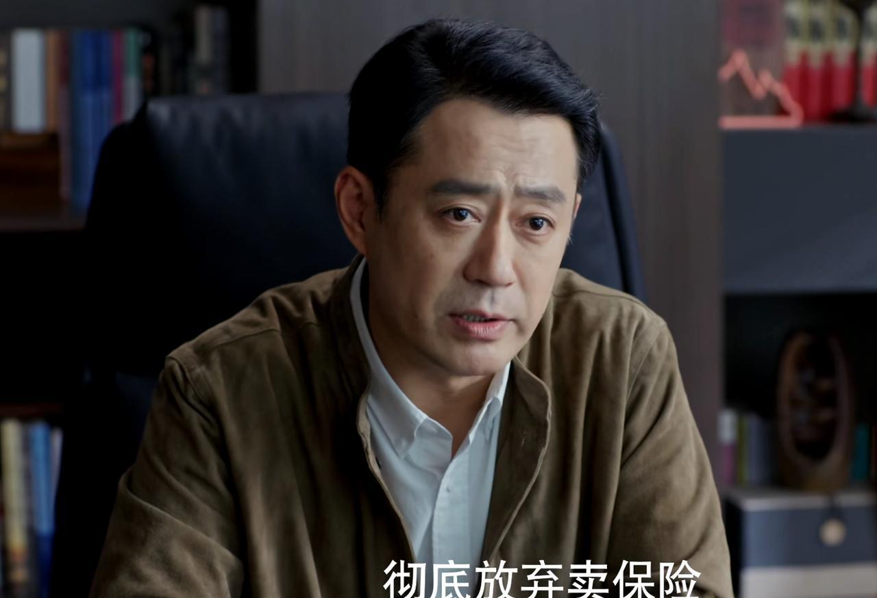 在胡曼黎跌入低谷的时候还是金总向她伸出橄榄枝。
金总跟胡曼黎说要她回蓝洋上班，可