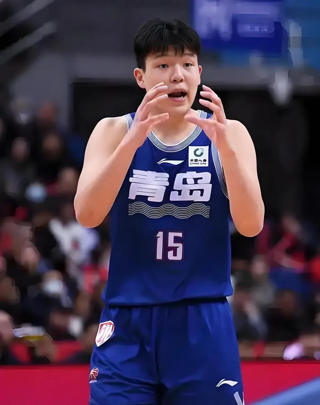 3月11号下午，中国篮球又传来了1条新的消息！
1、杨瀚森赴美特训冲击NBA选秀