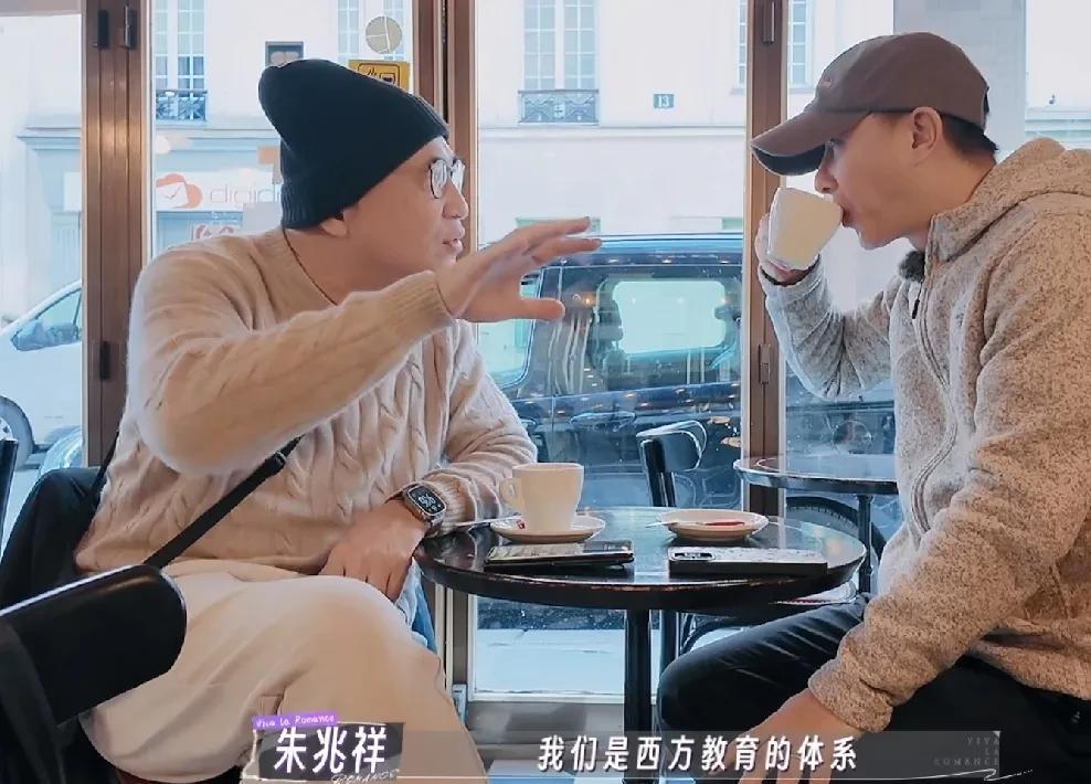 朱兆祥对韩庚说：“我们对孩子的教育是西式教育，母亲和孩子争吵的时候，我会默默走开