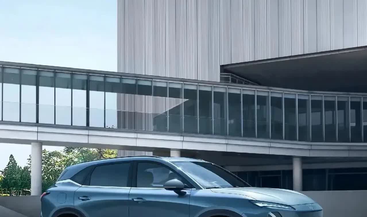 车市寒冬，收入下滑的十大车企：
１.	日产汽车 第三季度净利润暴跌94%
２
