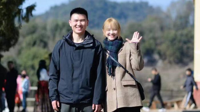 江西小伙娶四川姑娘，彩礼递过去的瞬间，丈母娘的动作看哭全网！