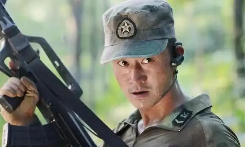 当前我国的军事实力
单兵武器
仍落后于老美
但已超越俄罗斯、欧洲等
位居世界第二