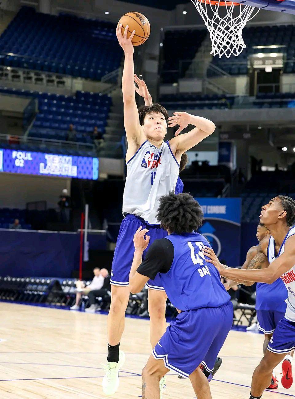 杨瀚森已经有媒体预测到29顺位了

其实杨瀚森这个风格，更像是10多年前看小加索