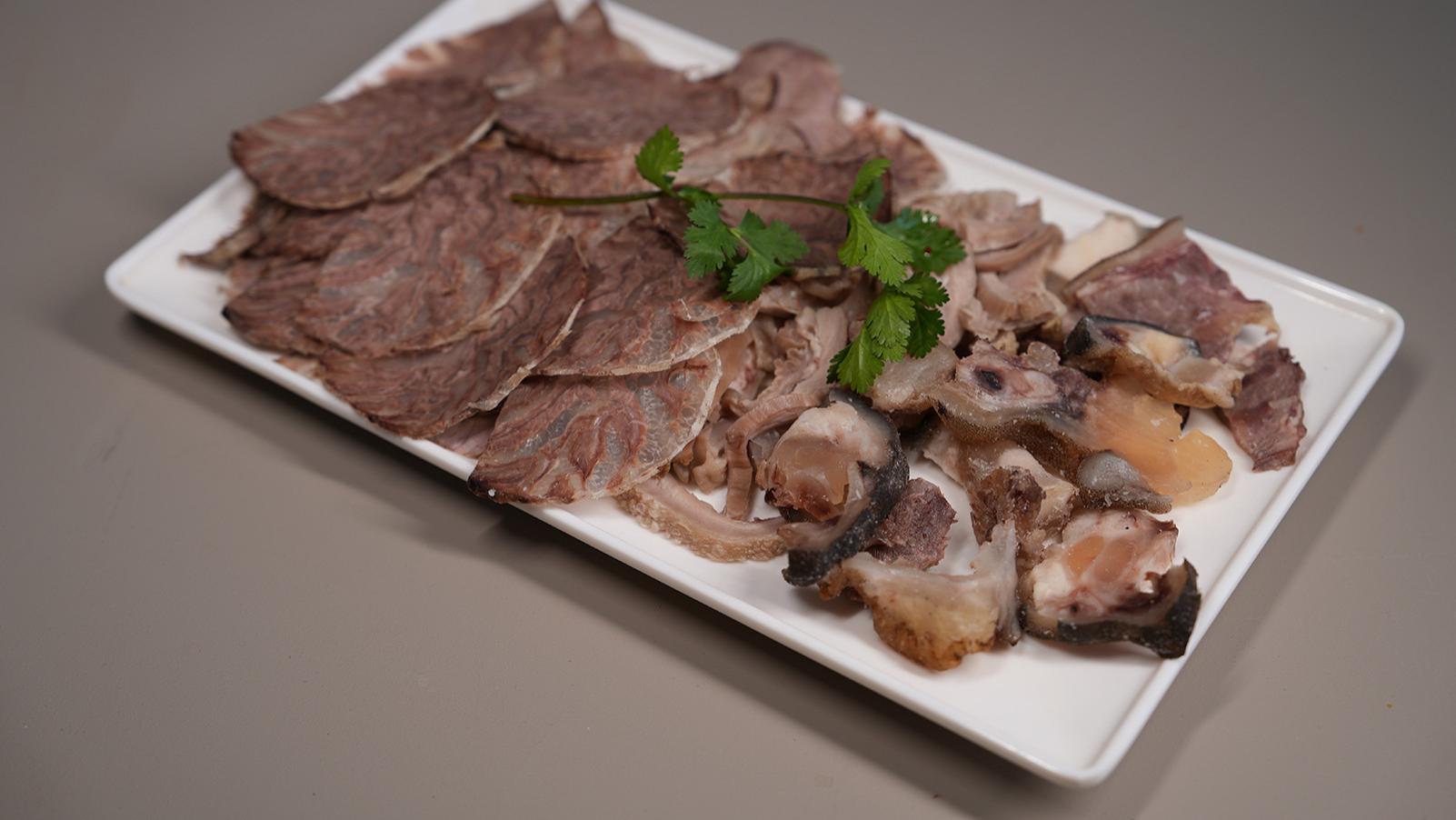 昆明竟有特色骆驼肉火锅，你敢尝试吗？