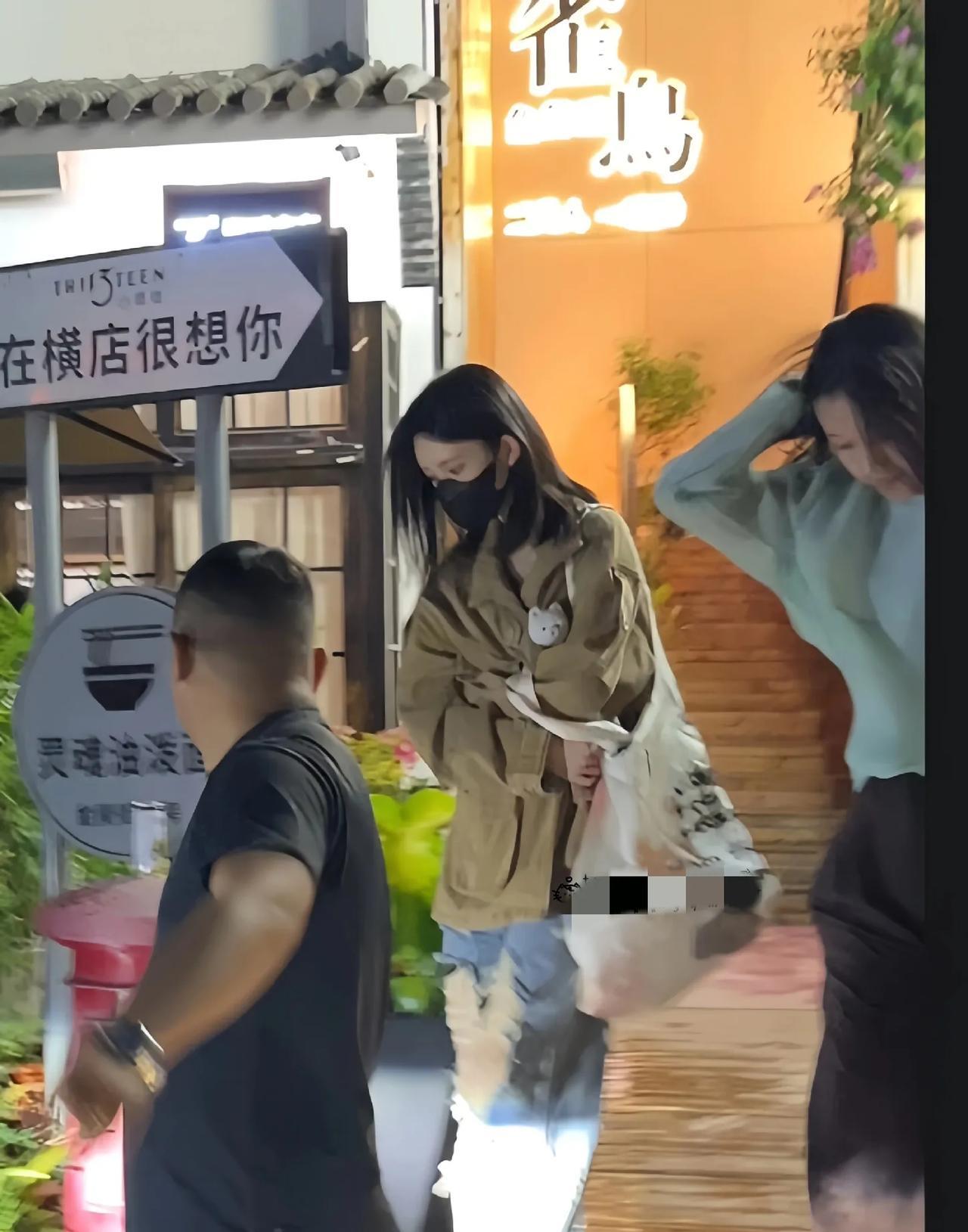 嗑到真的了！
《尚公主》男女主居然七夕私下约饭 ，
这甜蜜开局谁扛得住啊！
路透