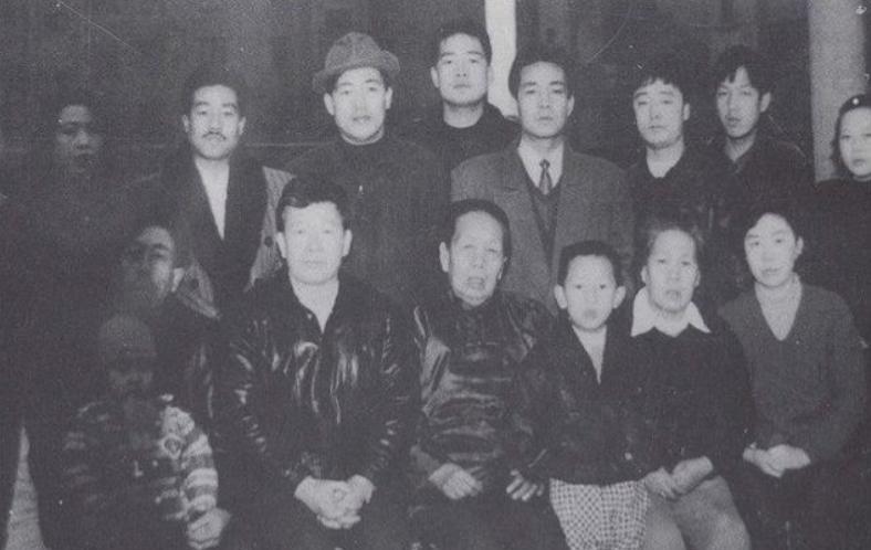 1994年，在被中国收养近50年后，日本遗孤赵连栋在踏上日本国土之后，再也没有给