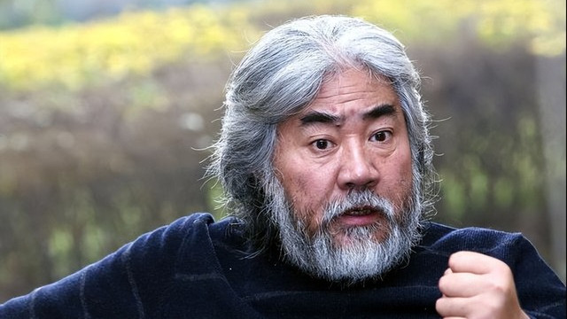 张纪中73岁喜当爹，她需求高爱折腾，一天三大补，我苦不堪言