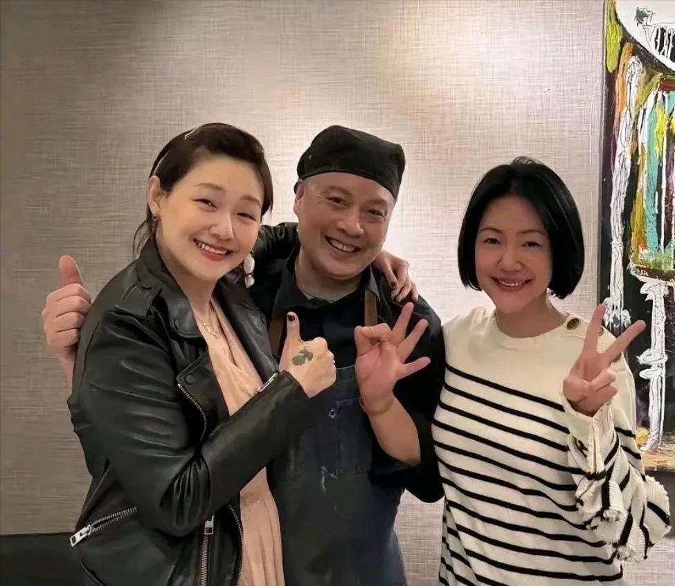 3月3日湾湾某博主突然爆出猛料，揭开大S多年闭门不出的真相，瞬间引发全网热议。