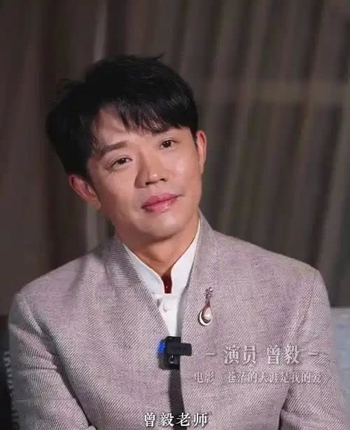 你们发现没，
凤凰传奇有一个弱点，
可能这辈子都无法克服了，那就是，
他们