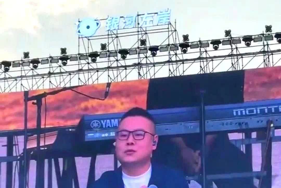重磅消息！

北京德云社著名相声演员岳云鹏，于2025年7月26、27日两天