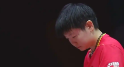 孙颖莎连追 6 分逆转比赛
北京时间 5 月 23 日凌晨，多哈世乒赛女子单打