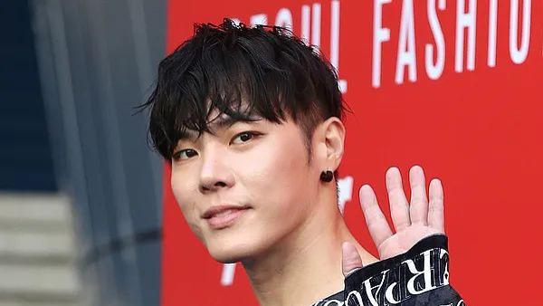 知名歌手家中死亡，年仅43岁！原计划本周六开演唱会…