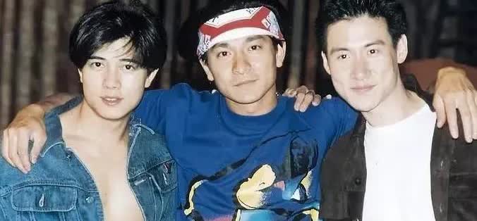 为什么黎明不跟他们合影？
为什么经常看到四大天王中的郭富城刘德华张学友的合影，