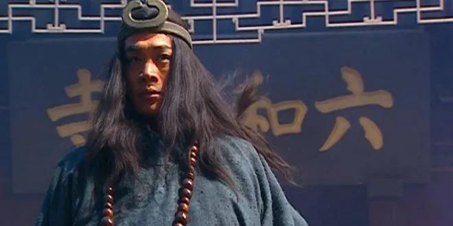武松两次杀人，为何前后大反差，斗杀西门庆以后，为何不跑了？竟然想的去自首，其实原