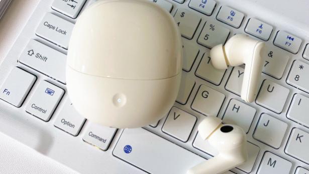 什么样的入耳式耳机能戴一整天，耳朵也会能保持清爽呢？