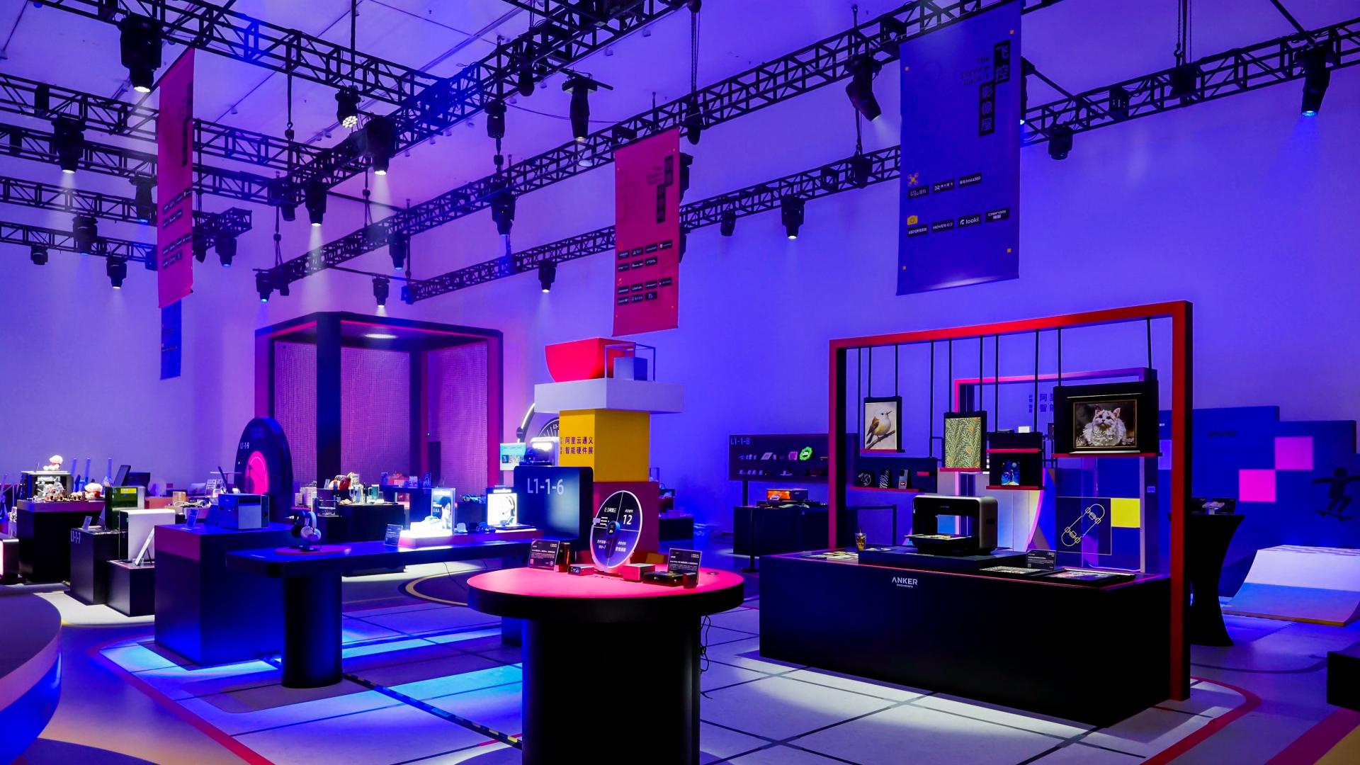 多品类齐发，AI内化于芯：安克创新以智能硬件矩阵展现全球领军者实力