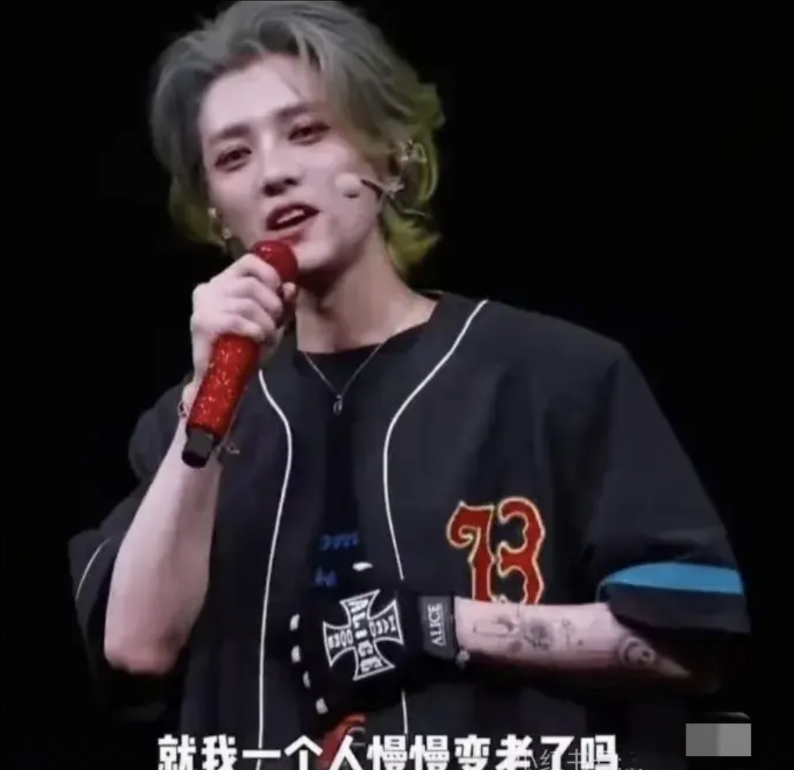 终于知道了，鹿晗关晓彤同时冲上热搜，不是因为合体力破分手传言，也不是回应分手一事