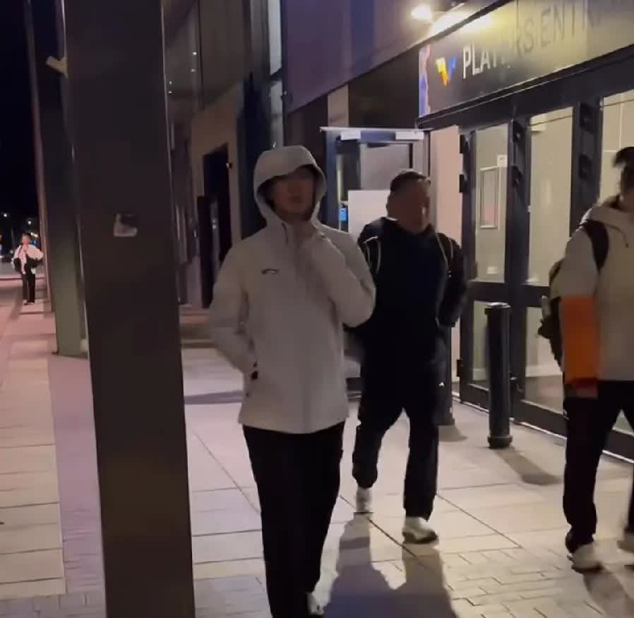 是谁又羡慕徐奕妹妹啦！
WTT瑞典大满贯，与世界第一削球手桥本帆乃香大战一个多