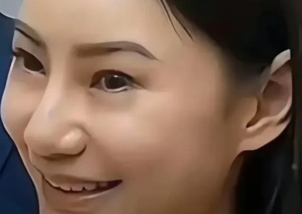 真的挺像的啊[捂脸][捂脸][捂脸]
