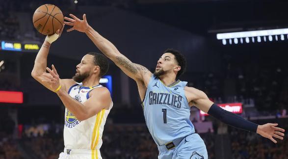 #篮球#
NBA官方公布勇士与灰熊附加赛最后两分钟裁判报告，显示共4次错漏判，双