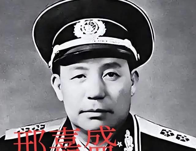 1950年11月，邢嘉盛率领三营奇袭美军阵地得手后，竟异想天开要端掉美军师部。