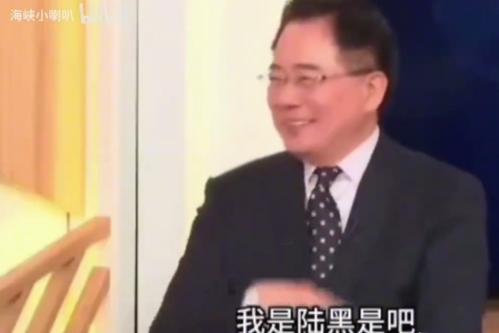 蔡正元说：“我承认我是陆黑，我就是嘲讽派，不是统派也不是独派。”
不喜欢他的人嘲