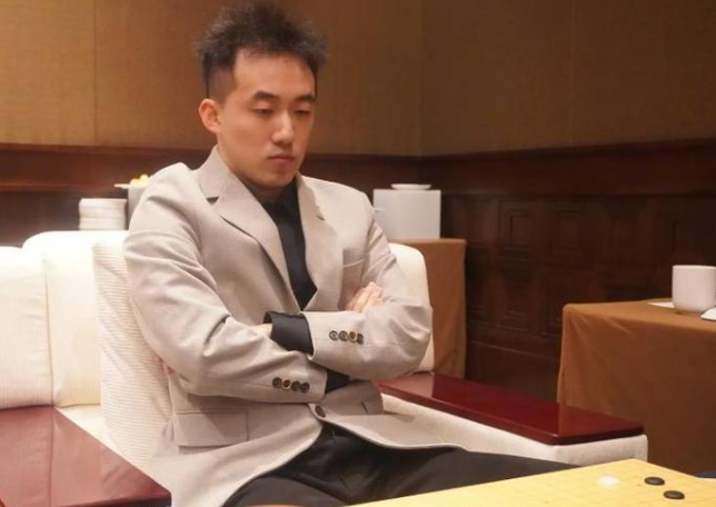 8名中国棋手在世界大赛上战胜申真谞