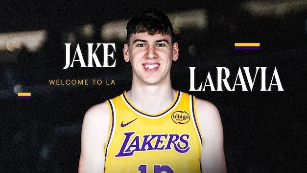 近日，湖人新援杰克-拉拉维亚接受了Lakers Nation的采访，谈到了自由市