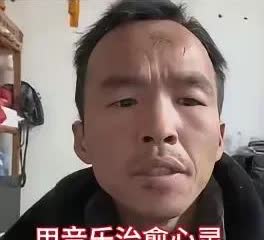 云朵还是挺幸福的，三个男追求幸福满满，前有阿布，后有小狄，还有广东小伙，而且陈伟
