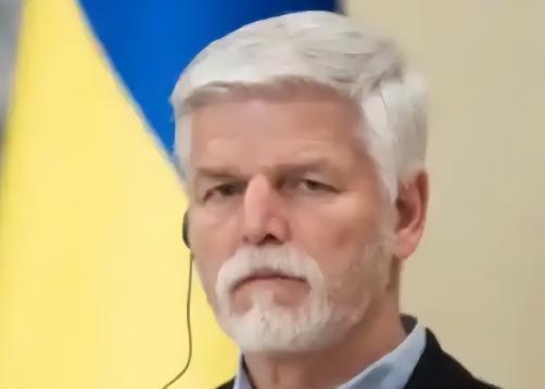 为什么中国不是制裁捷克的帕维尔，而是宣布永不接触？感觉制裁的力度要比不接触强很多