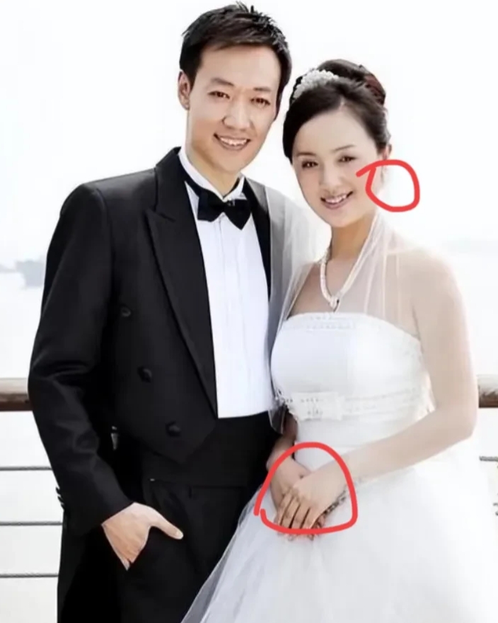 辛柏青说，

媛媛，自从你走了以后，就再也没有人为我时刻准备着我的降压  药了，
