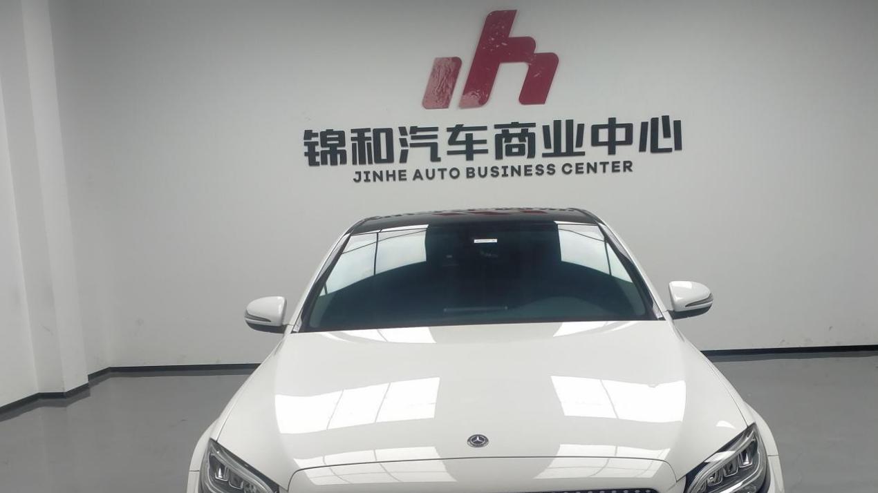2020款奔驰C级，3.6万公里一手车，运动型男的选择？