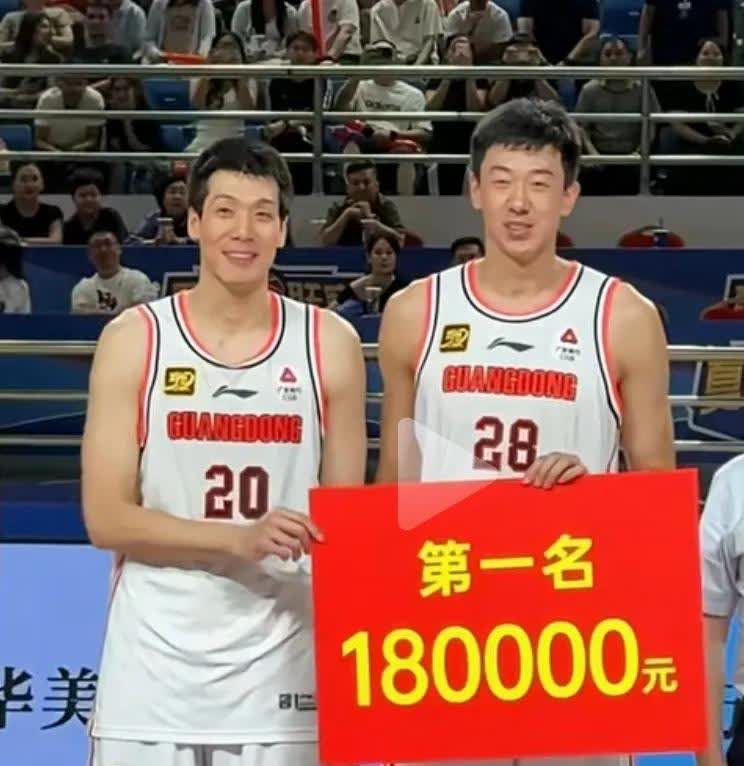 留给王少杰调整的时间不多了！
广东宏远CBA夏季联赛新疆两站6场比赛全部结束，