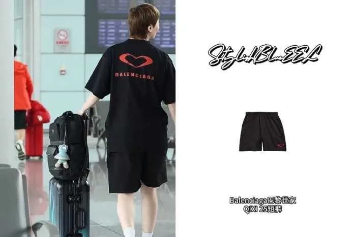 全身装备：Balenciaga巴黎世家 @Balenciaga
起落平安，一切顺