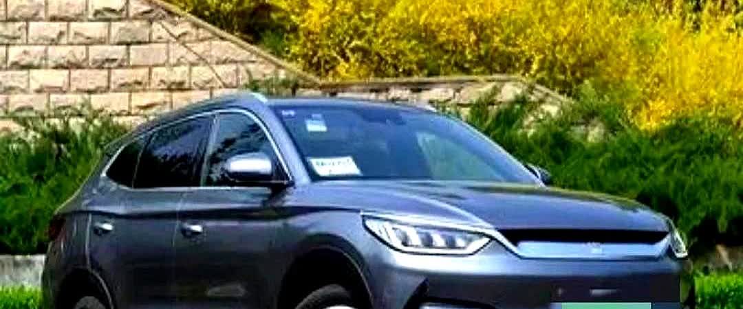 高速上开车，必须注意以下几点

前几天陪朋友跑长途才发现，现在下高速出口的摄