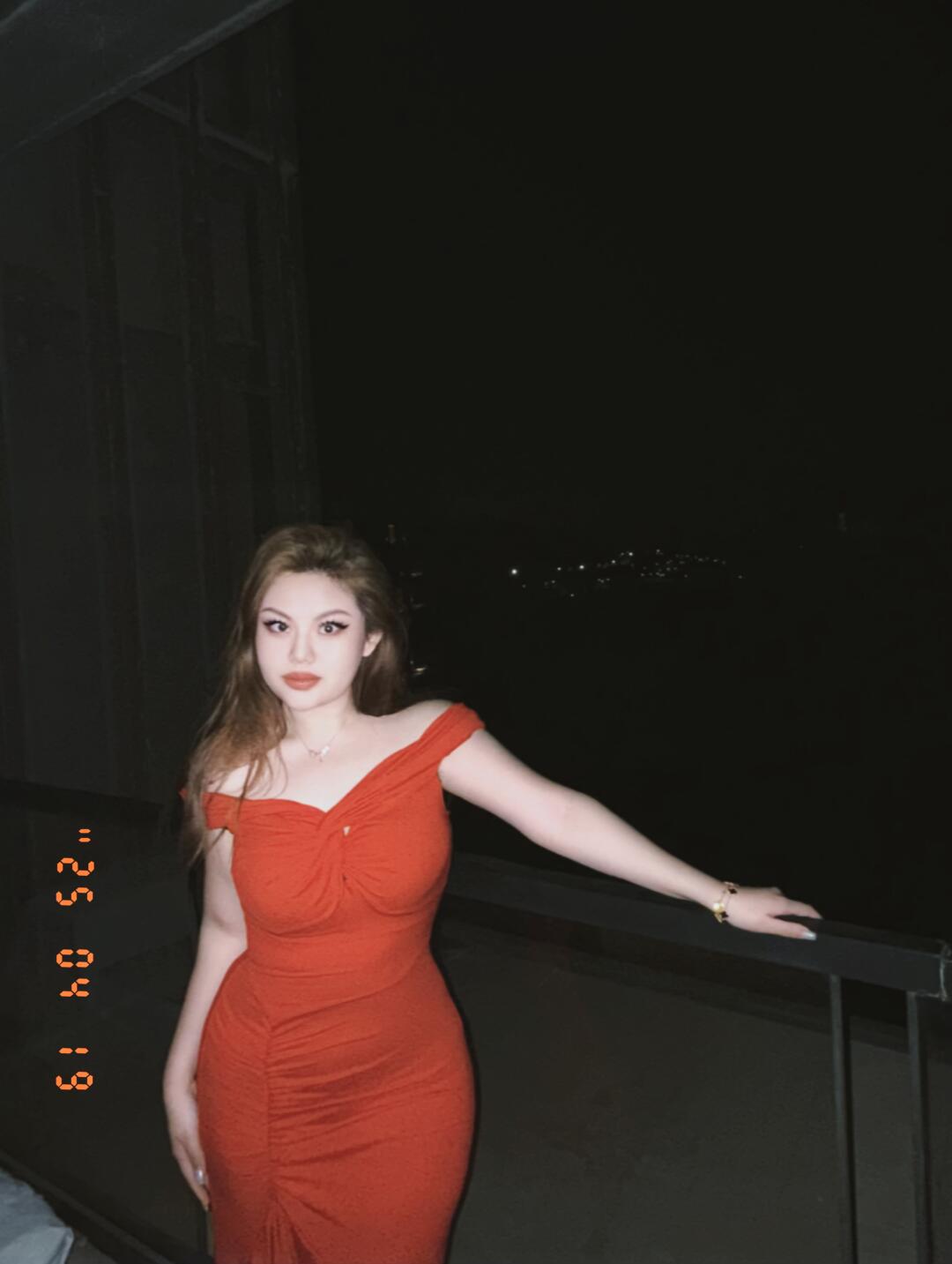 好久没穿红色裙子了！！！！！