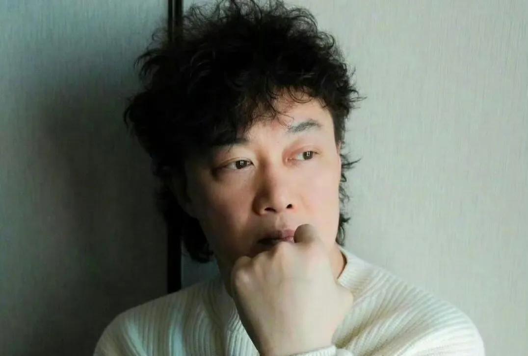 陈奕迅家的“小棉袄”出道啦！歌王“小棉袄”要在乐坛起飞啦？
家人们，娱乐圈又出大