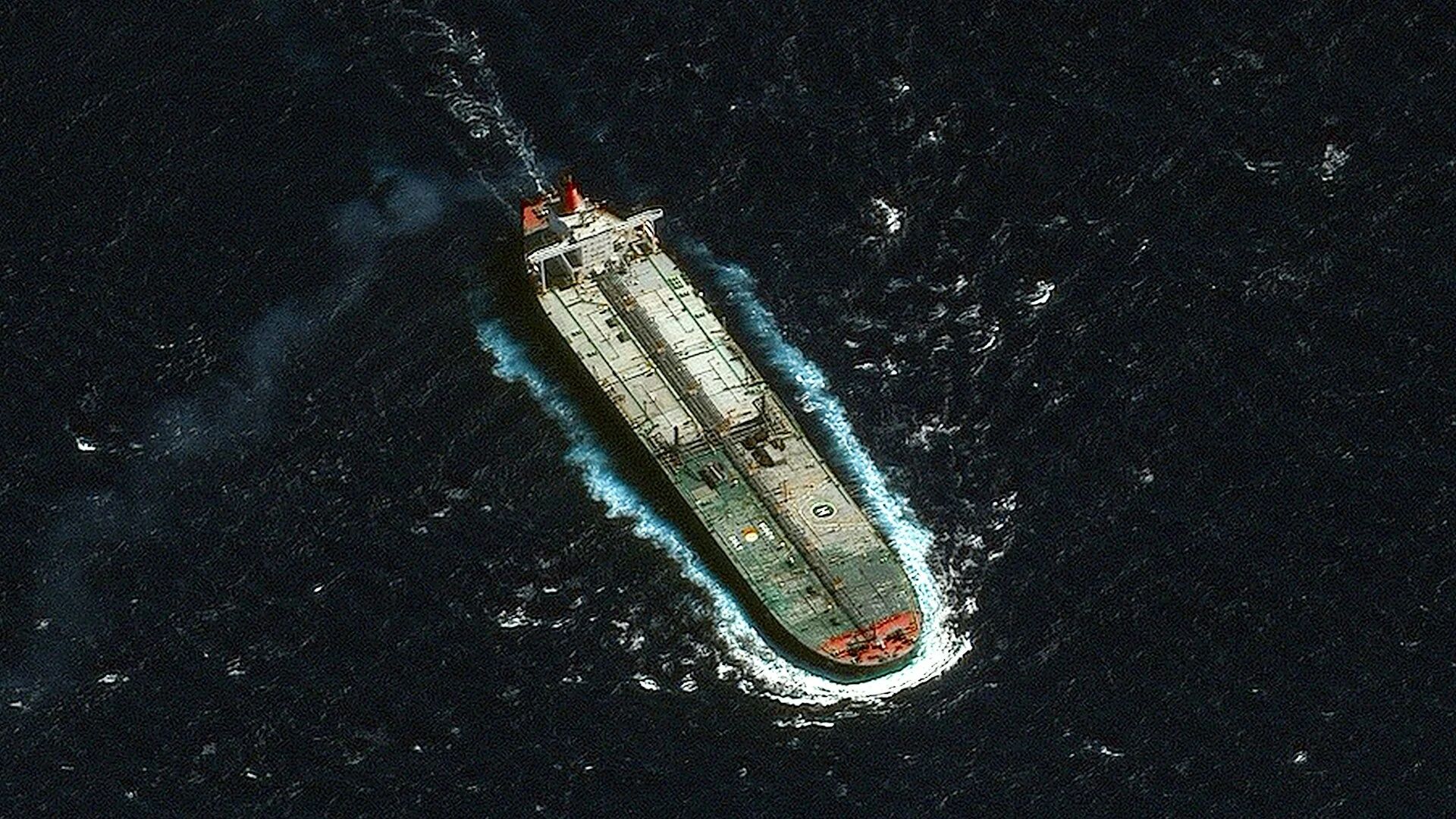 美军扣押香港油轮，特朗普真敢拿中国“开刀”？