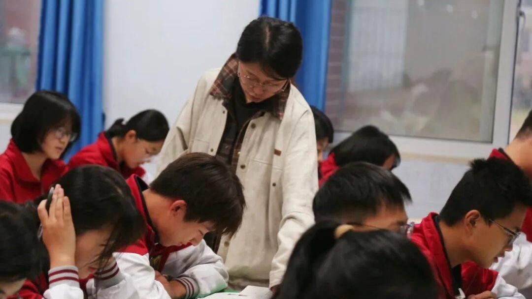 假期归来启新章 收心聚力正当时 | 衡水桃城中学高一年级学子返校课堂风采