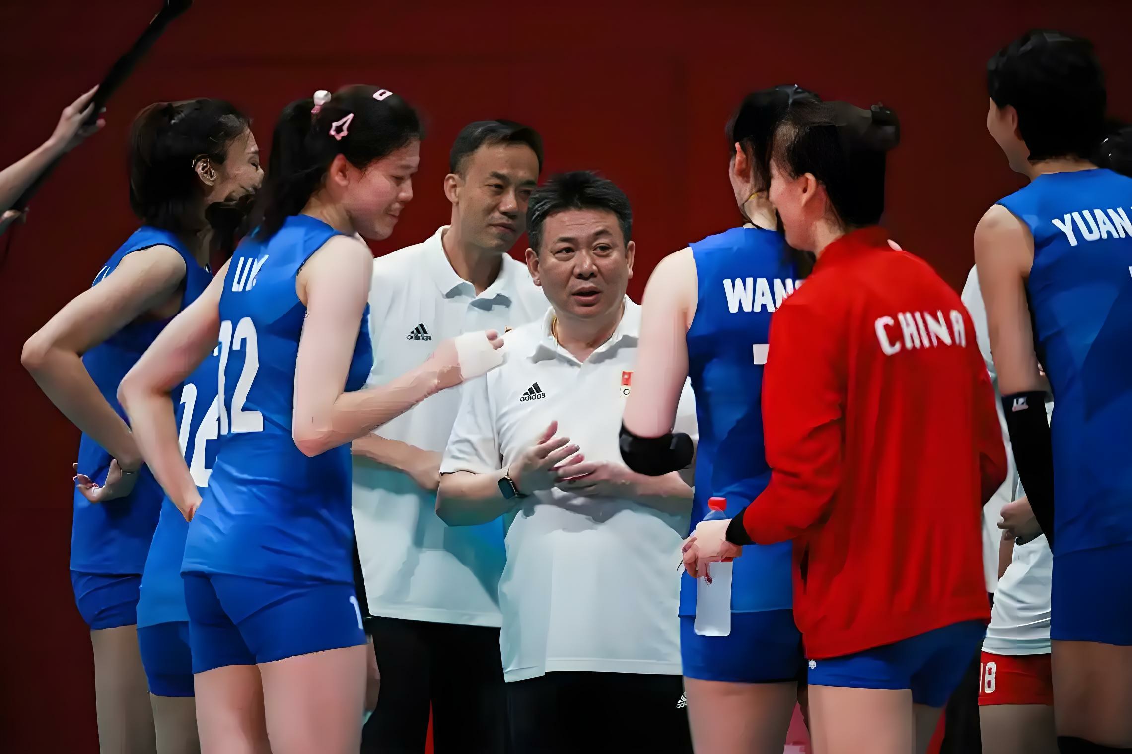 蔡斌卸任？中国排协发布《关于选聘洛杉矶奥运会周期国家女排主教练的公告》