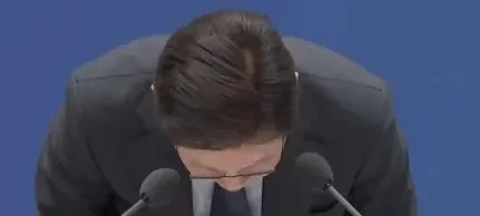 李在明道歉了！总统做事就是不一样











韩国总统李在明突然道歉，